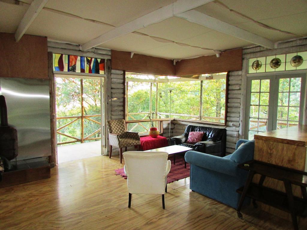 Old Pine Cabin Karkloof Yarrow Extérieur photo
