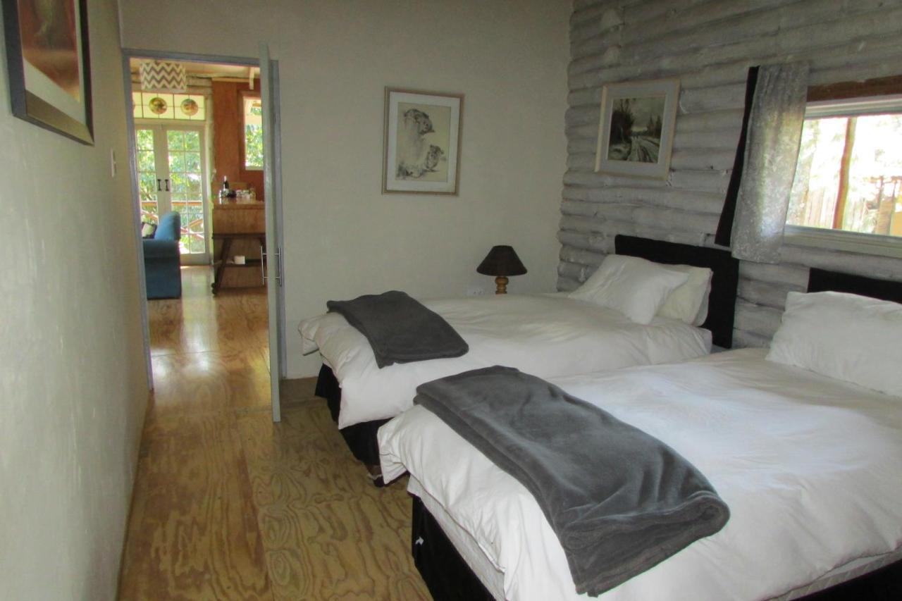 Old Pine Cabin Karkloof Yarrow Extérieur photo