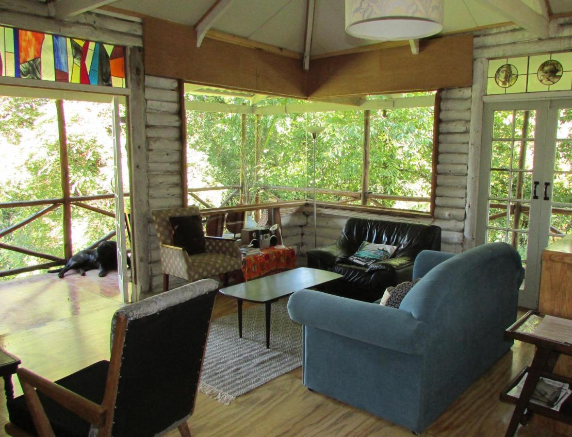 Old Pine Cabin Karkloof Yarrow Extérieur photo